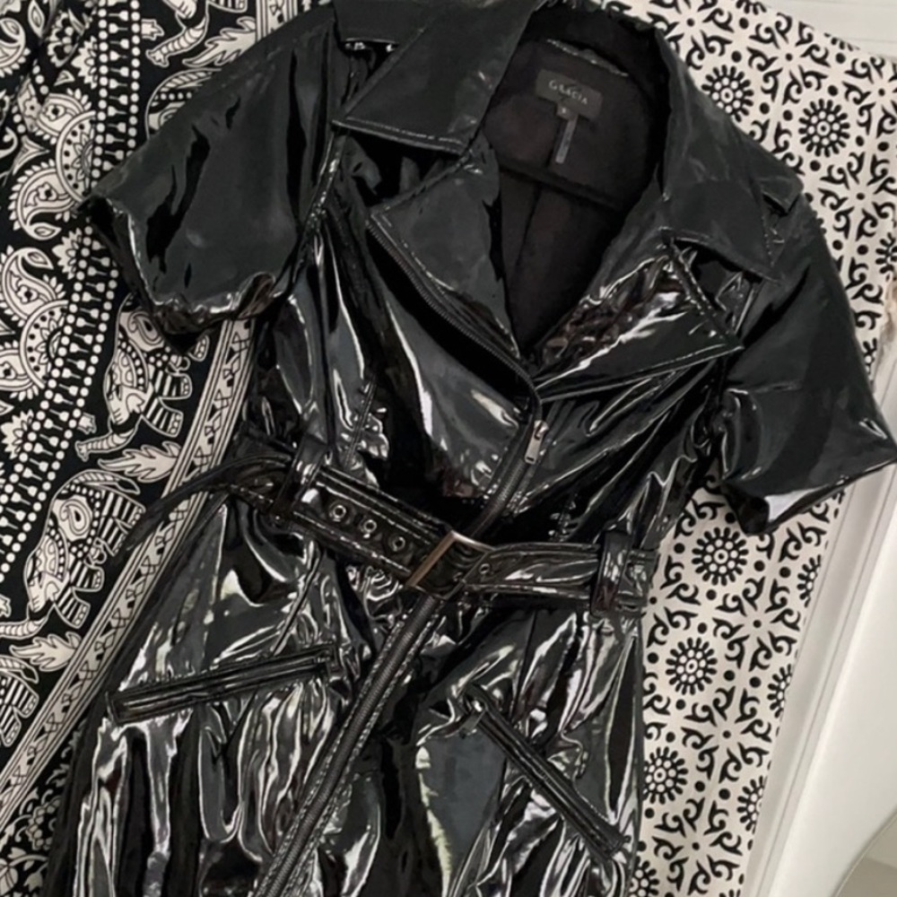 💗WET LOOK HIGH FASHION DIAGONALLY ZIPPERED DRESS